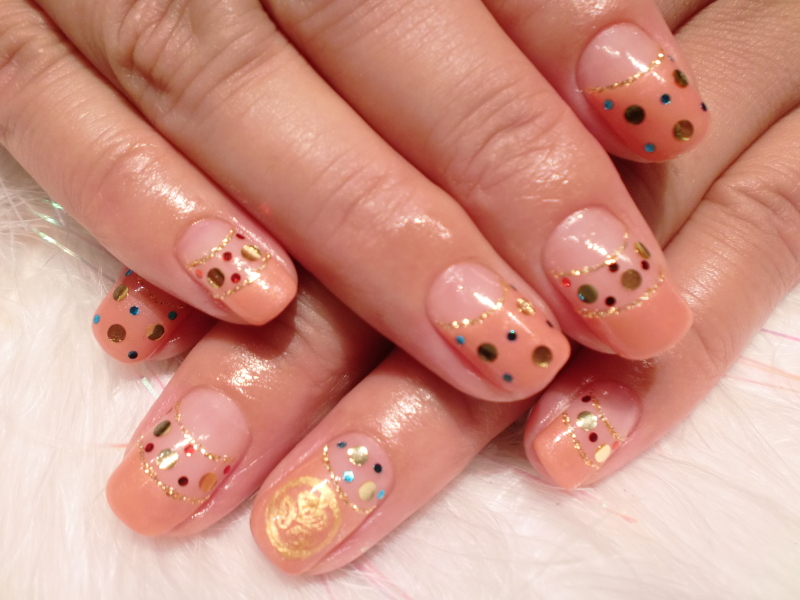 こんにちは★大人気のシャンティネイルです★