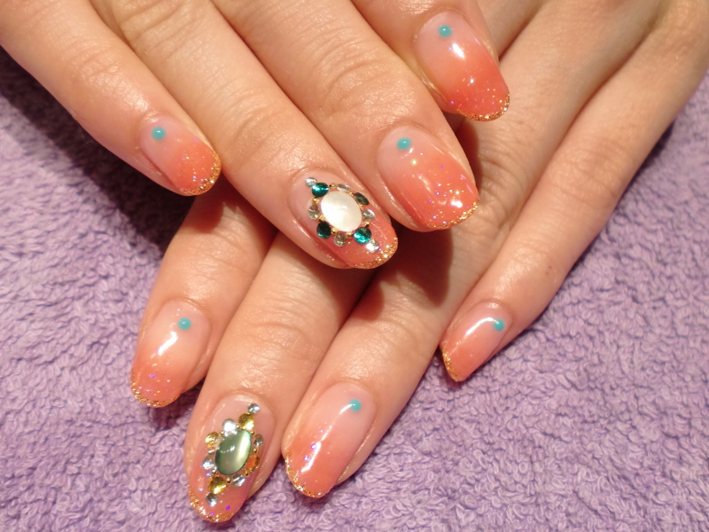 こんにちは★大人気のシャンティネイルです★