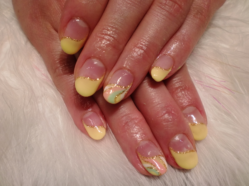 こんにちは★大人気のシャンティネイルです★