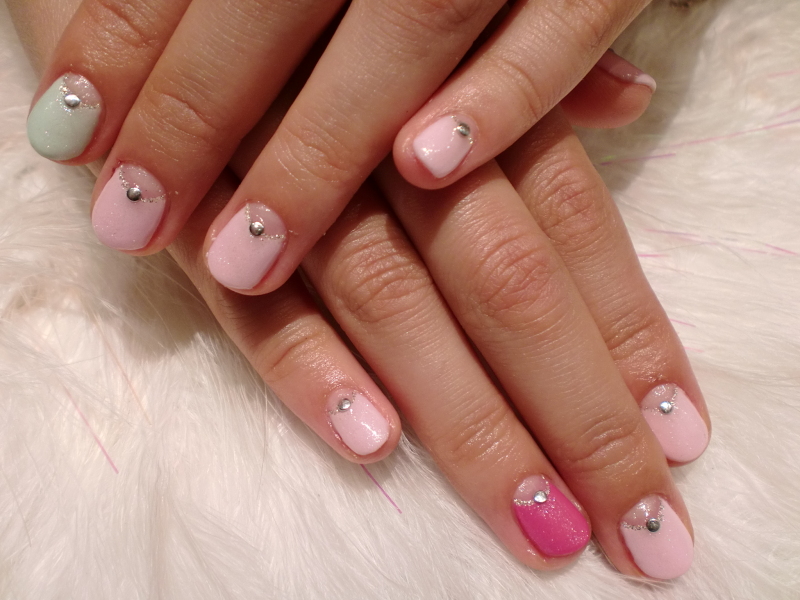 こんにちは★大人気のシャンティネイルです★