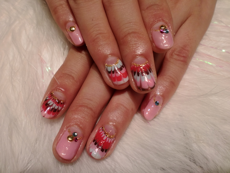 こんにちは★大人気のシャンティネイルです★