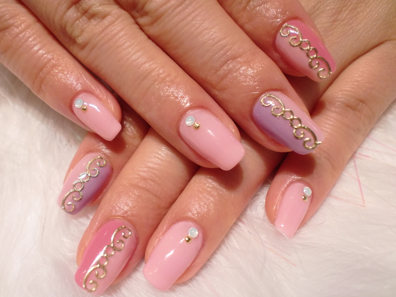 こんにちは★大人気のシャンティネイルです★