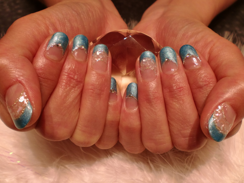 こんにちは★大人気のシャンティネイルです★