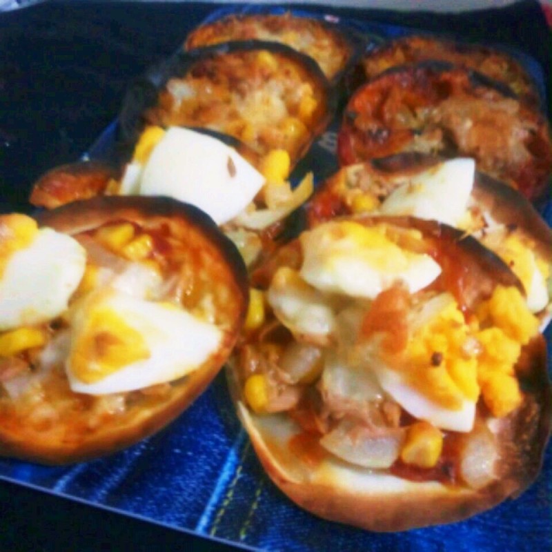 餃子の皮でピザ
