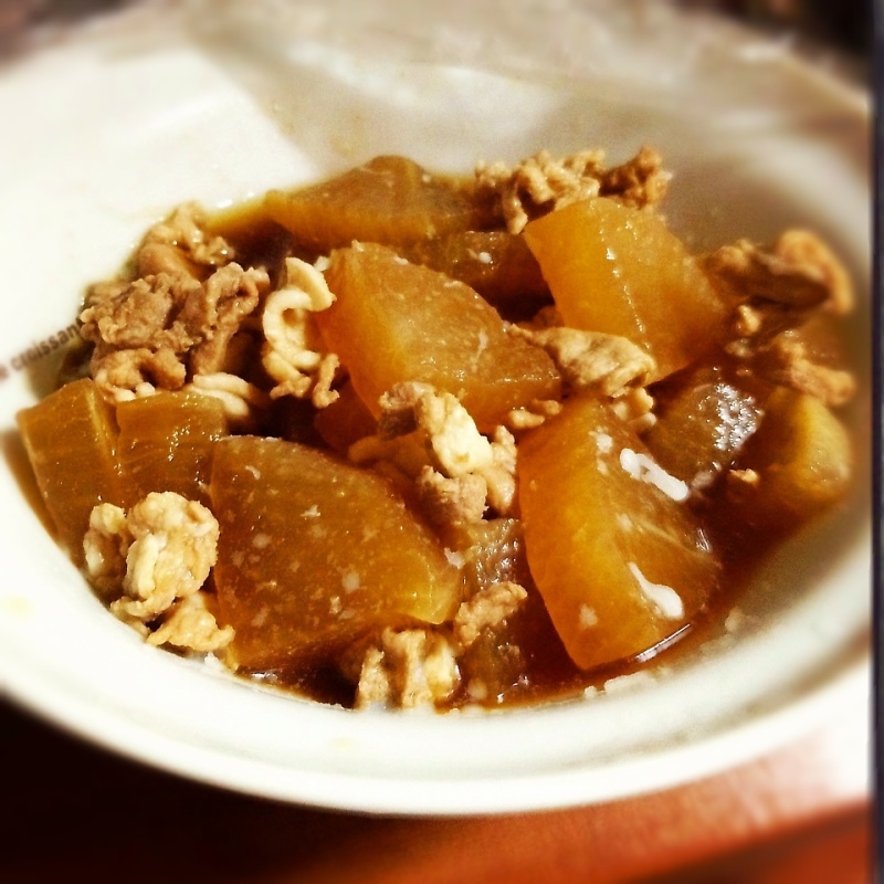 豚と大根炊いたん。冷たくして。