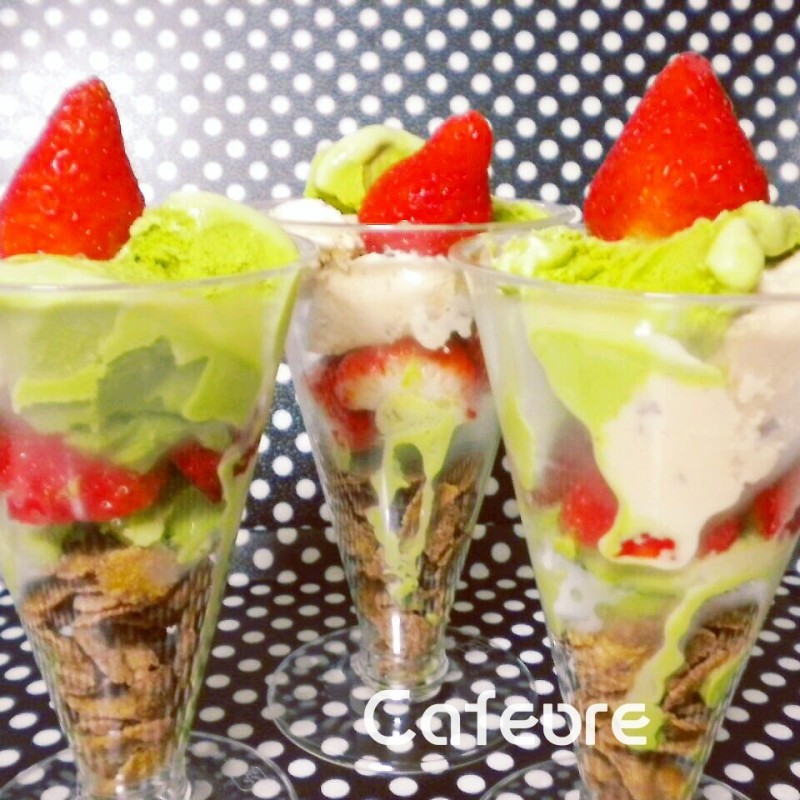 ＼(^o^)／  お家でパフェ♪♪