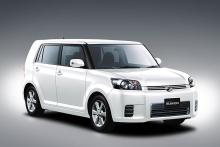 魅力的なカローラルミオンの特別仕様車を発売