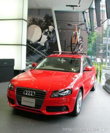 アウディA4アバント日本発表