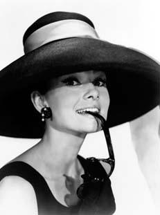 オードリー ヘップバーン 1961年 ティファニーで朝食を 画像集 セリフご紹介 Time Tested Beauty Tips Audrey Hepburn Forever