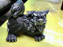 札幌ミルクハウスの真っ直ぐ持って食べて下さい