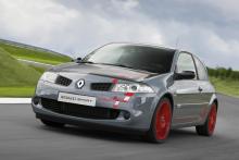 ルノーメガーヌに高性能レアモデル登場