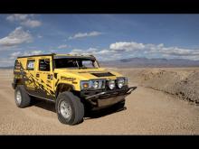 ハマーH3が砂漠のレースでクラス制覇