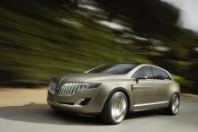 リンカーンが新型クロスオーバーMKTを発表