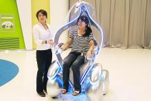 一人乗りビークル 『i-unit (アイユニット) 』