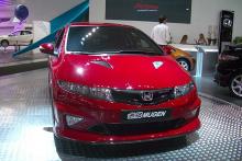 シビック5D無限がモスクワショーで発表