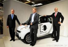 スマート『フォーツー』電気自動車の投入を発表