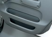 ドアポケットに縦型ティッシュ箱