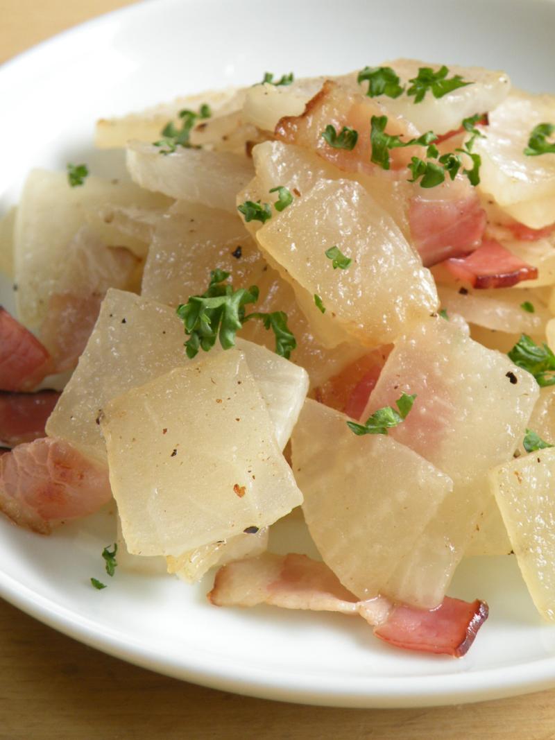 大根とベーコンの炒めもん