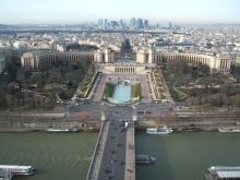 エッフェル塔より